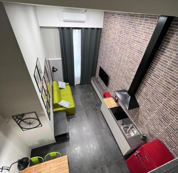 اتاق دوبلکس, Residence Star