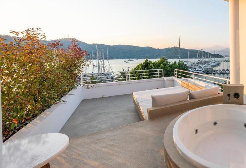 Номер Deluxe, Yacht Classic Hotel   Boutique Class