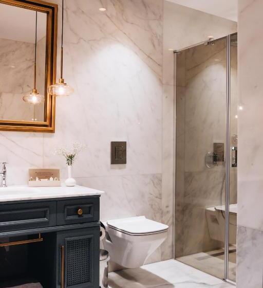 Люкс с Бассейном, Yacht Classic Hotel   Boutique Class