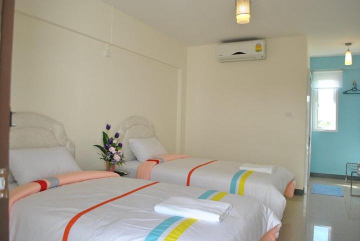Номер Стандарт, O.u.m. Hotel   โรงแรมโอยูเอ็ม