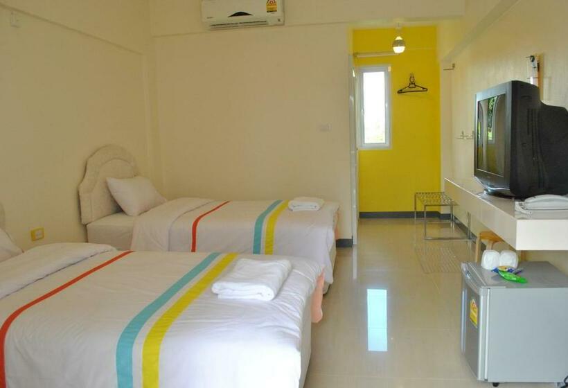 Номер Стандарт, O.u.m. Hotel   โรงแรมโอยูเอ็ม