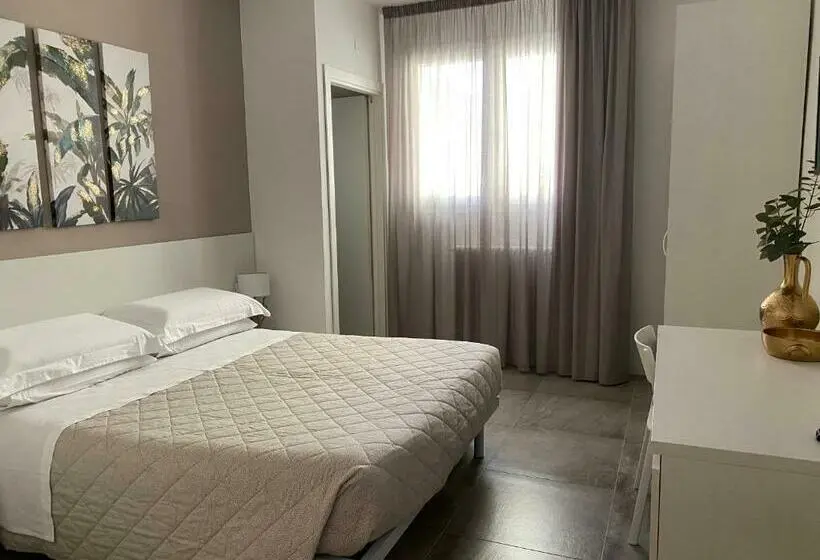 スタンダードルーム, A Casa Di Lella