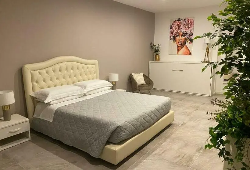 スタンダードトリプルルーム, A Casa Di Lella