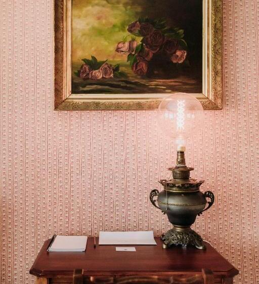 スタンダードルーム, South Shire