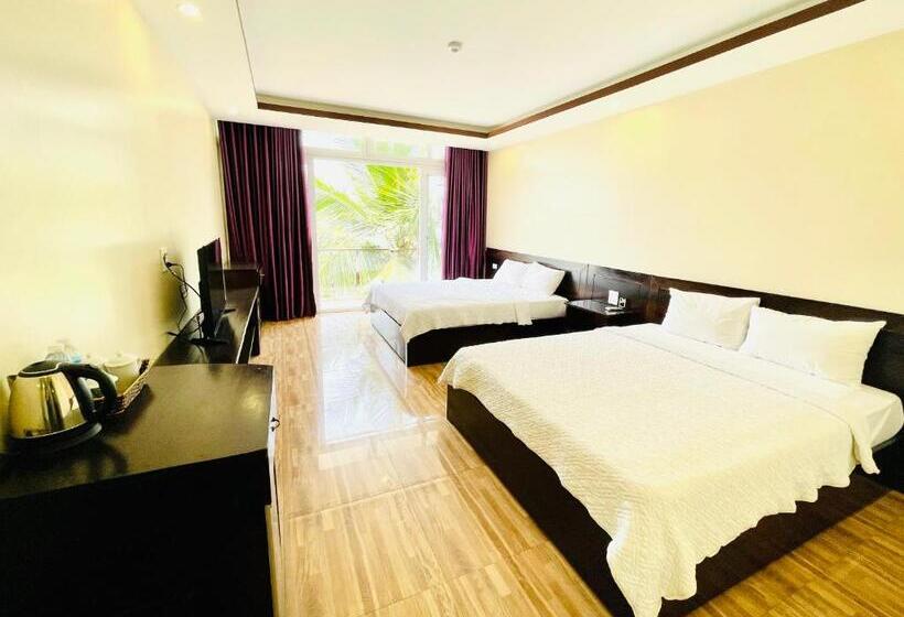 اتاق لوکس با بالکن و چشمانداز دریا, Tuan Chau Havana