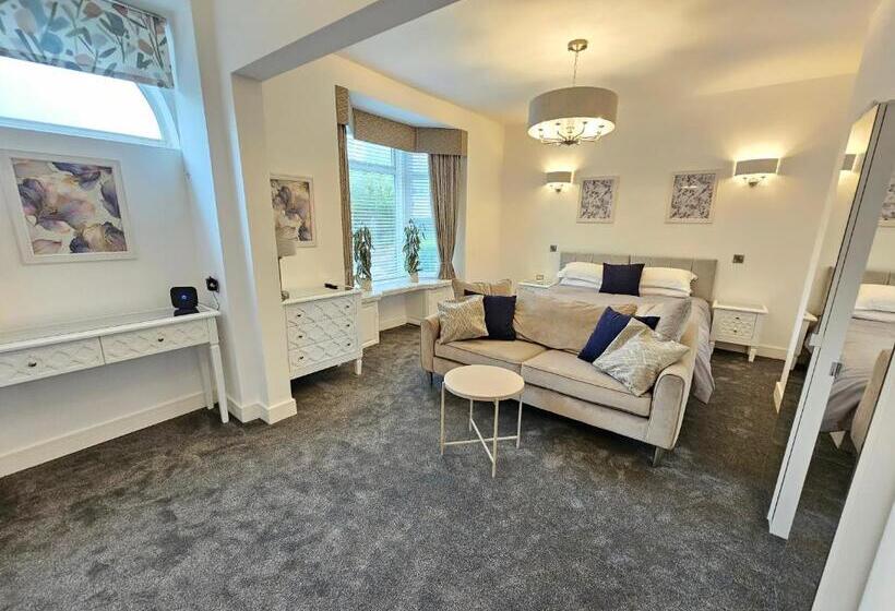 Апартаменты 1 Спальня Нижний Этаж, Abbey