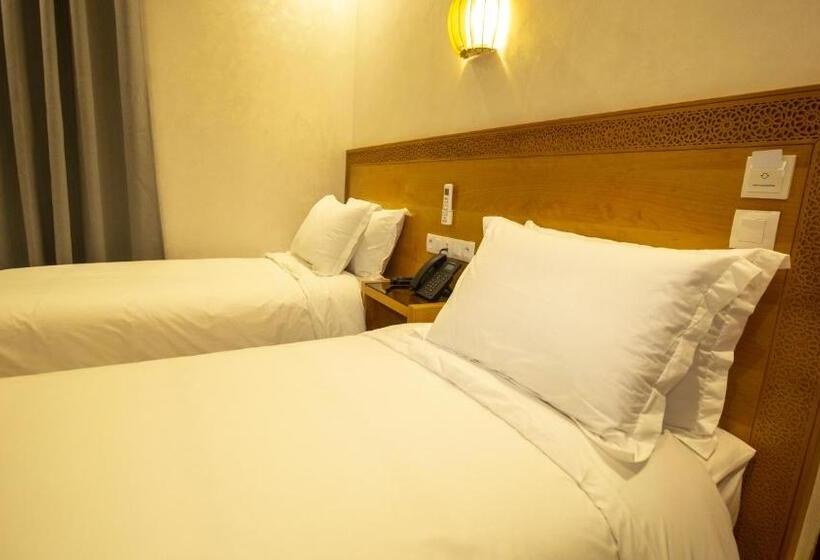 اتاق استاندارد, De Paris