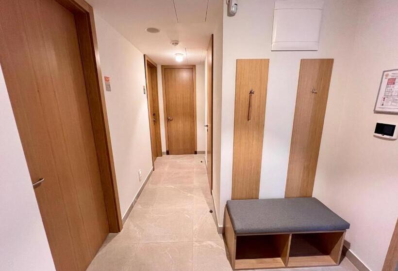 اتاق استاندارد یک تخته با سرویس بهداشتی مشترک, Raj Zdravia