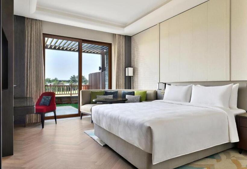 带大床的标准间, Jw Marriott Hotel Bengaluru Prestige Golfshire Resort & Spa