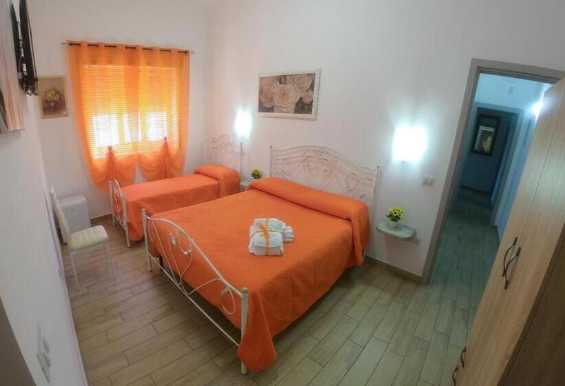 Номер Стандарт Трехместный, Anna Rita Vacanze Salento