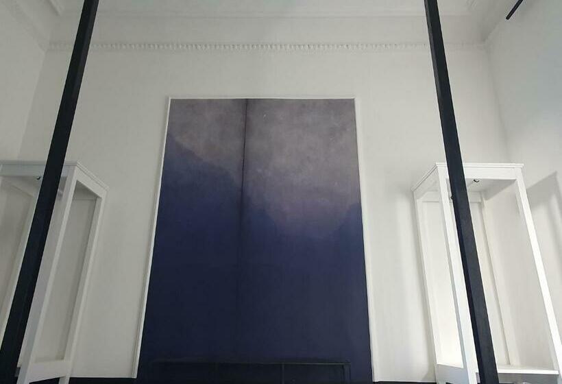 اتاق استاندارد چهار تخته, B96 Suites