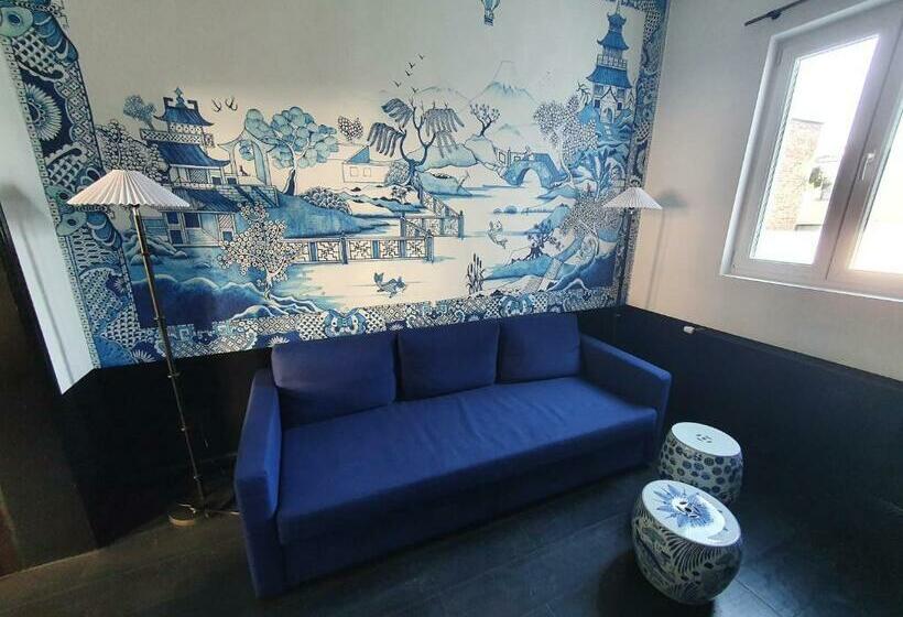 اتاق لوکس چهار تخته, B96 Suites