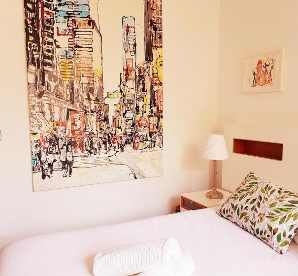 חדר דלוקס, Rambla Palma Center