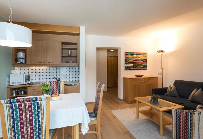 דירת חדר, Residence Königswarte Strata