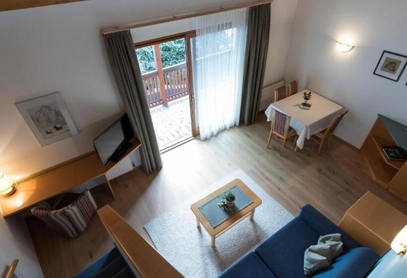 Apartamento 1 Dormitório com Terraço, Residence Königswarte Strata