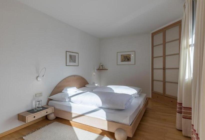 Apartamento 1 Dormitório com Terraço, Residence Königswarte Strata