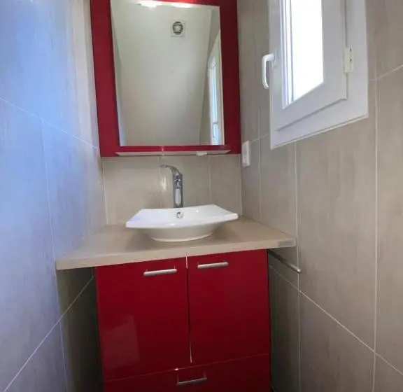 スタンダードルーム, Chambre D Hôtes Les Grillons