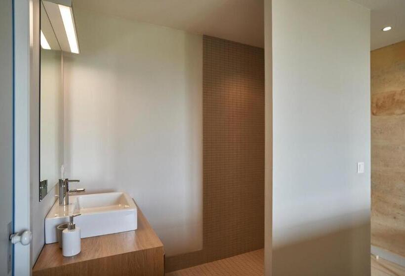 Номер Стандарт с Балконом, Château Bonalgue Pomerol