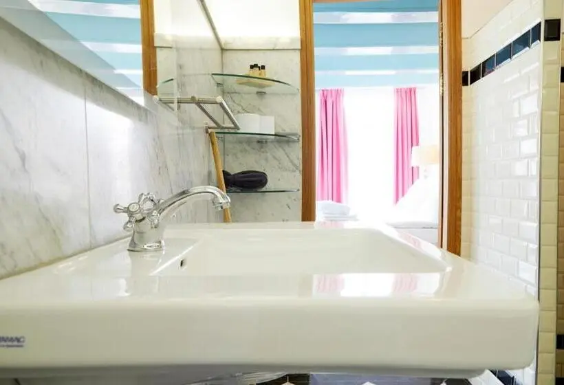 デラックスルーム, Modern Canal House Loft   City Center
