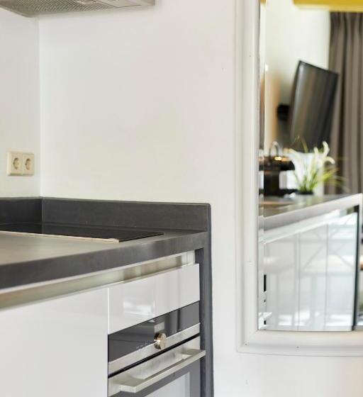 스탠다드 룸 킹사이즈 침대, Modern Canal House Loft   City Center