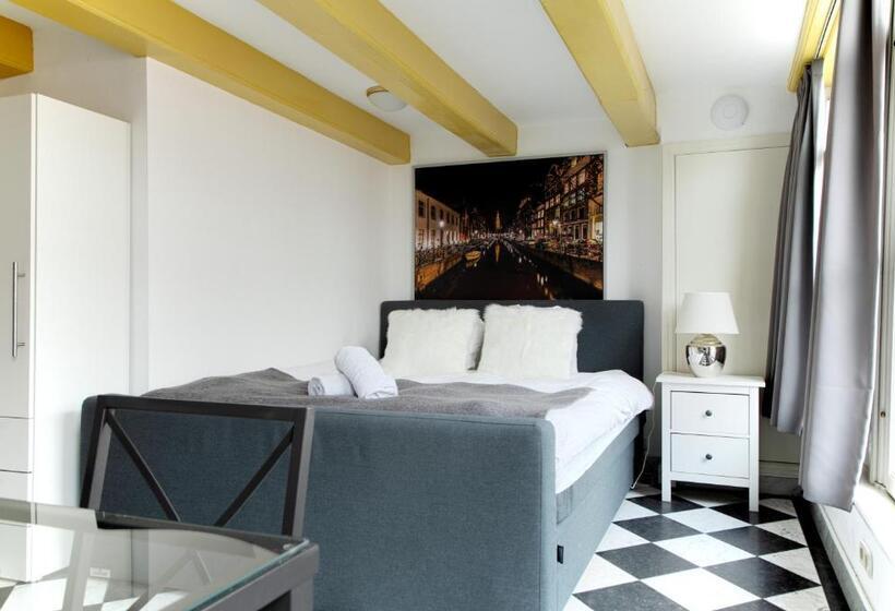 스탠다드 룸 킹사이즈 침대, Modern Canal House Loft   City Center