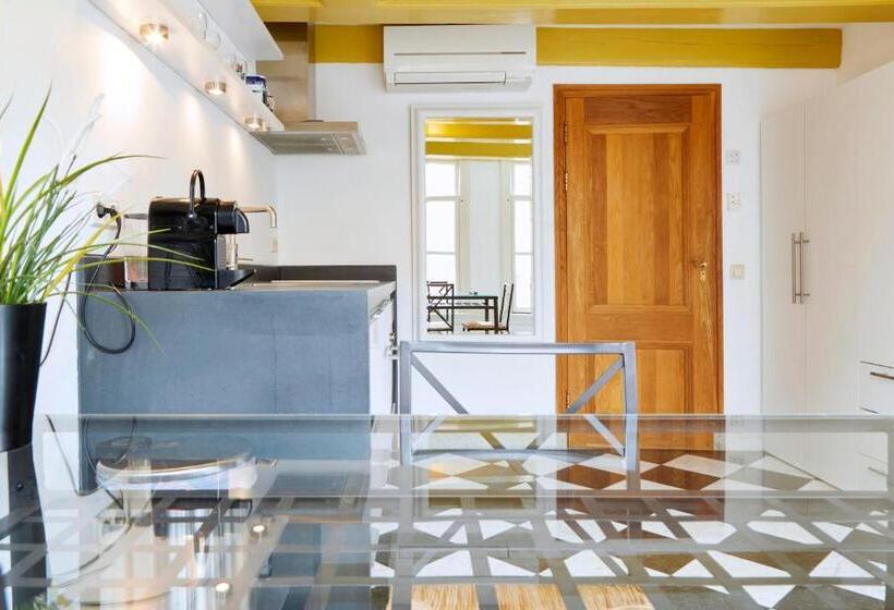 스탠다드 룸 킹사이즈 침대, Modern Canal House Loft   City Center