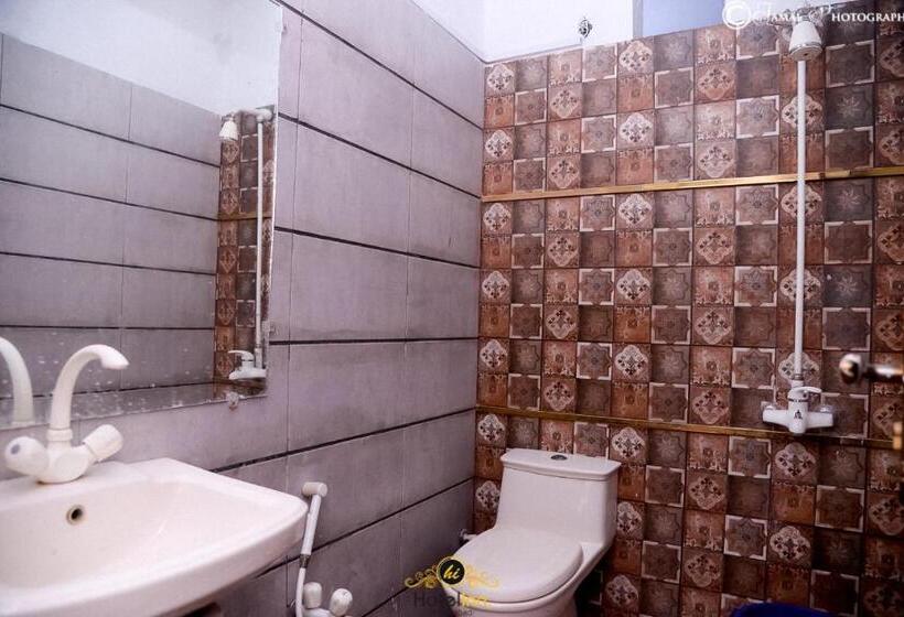 اتاق لوکس یک تخته, Inn Hyderabad
