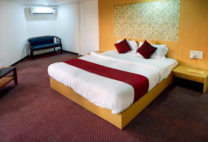Chambre Executive, Kewal