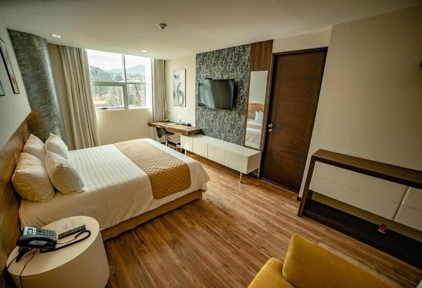 اتاق خانوادگی, La Peonia