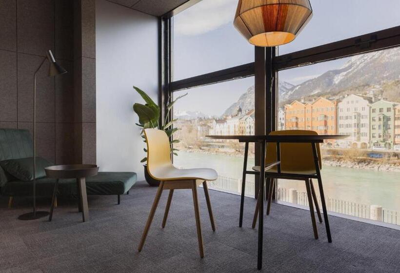 سوییت, Marktbar Studios Boutique Apart