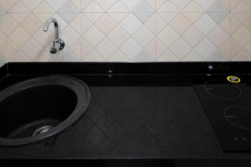 استودیو استاندارد با تخت کینگ, Shanu S Seaside Inn A Guesthouse, 100 Metres To Candolim Beach