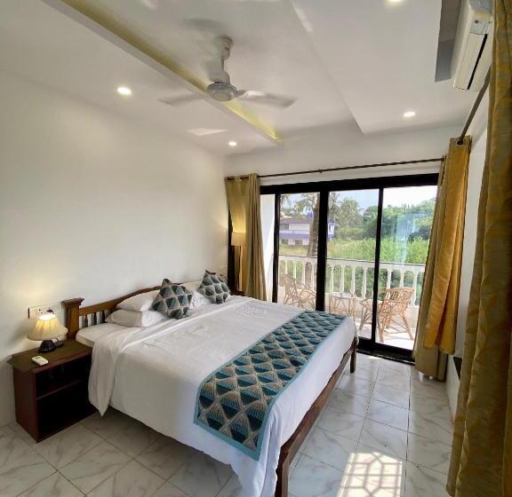 اتاق استاندارد با بالکن, Shanu S Seaside Inn A Guesthouse, 100 Metres To Candolim Beach
