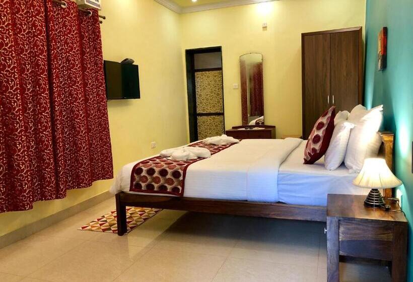 اتاق استاندارد با چشمانداز باغ, Shanu S Seaside Inn A Guesthouse, 100 Metres To Candolim Beach