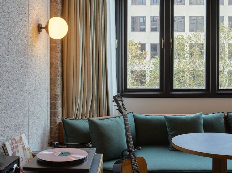 Номер Стандарт, Ace Hotel Sydney