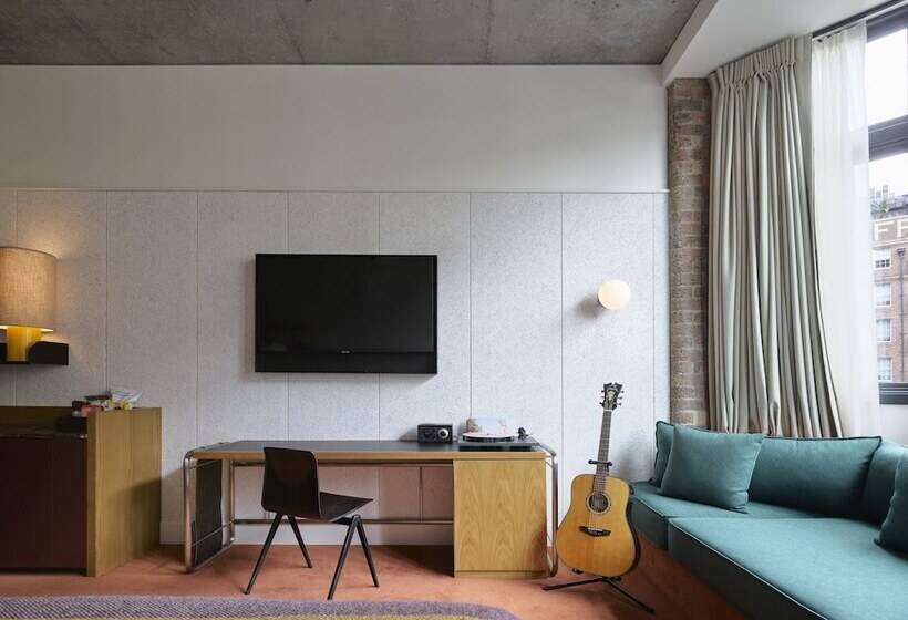 اتاق استاندارد, Ace Hotel Sydney