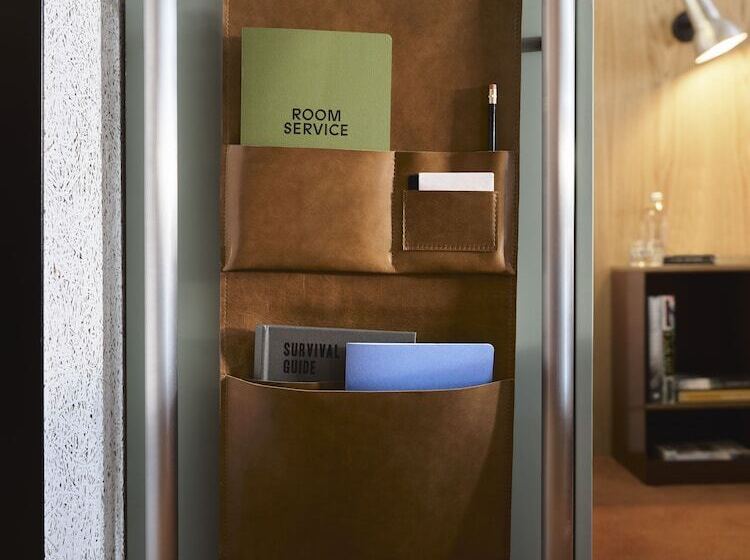 Номер Basic, Ace Hotel Sydney