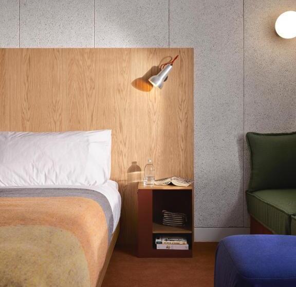 اتاق استاندارد پلاس, Ace Hotel Sydney