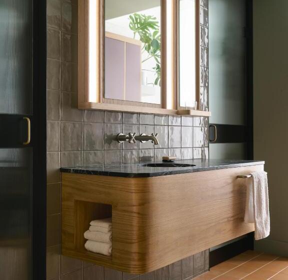 اتاق استاندارد با تراس, Ace Hotel Sydney