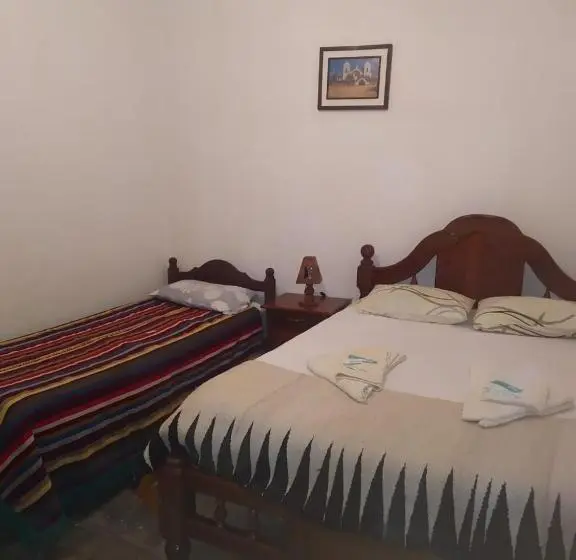 スタンダードルーム, Hostal Lupita