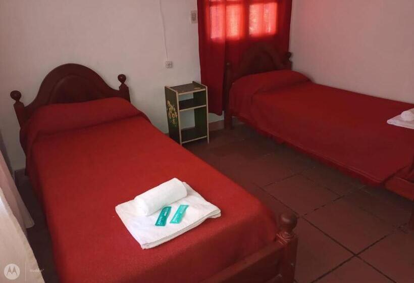 침실 2개 주택, Hosteria La Farfalla