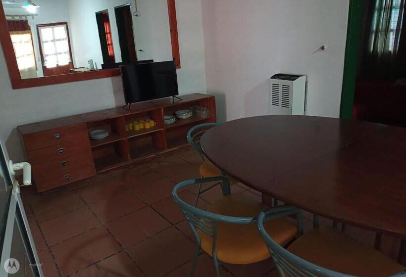 침실 2개 주택, Hosteria La Farfalla