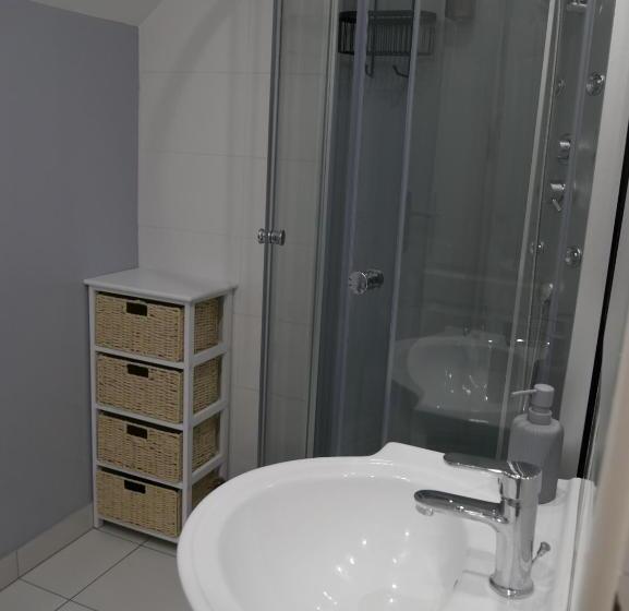 חדר משפחתי נוף לגינה, Chambres D Hotes Les Choudou S