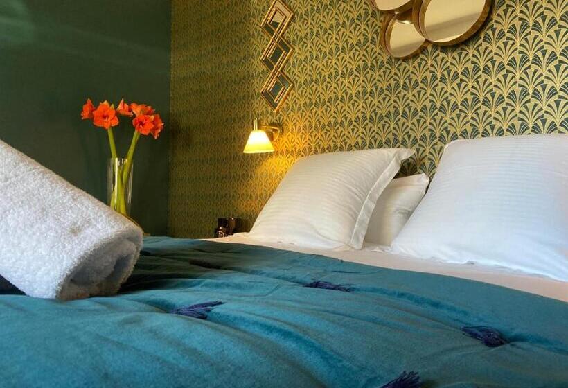 غرفة قياسية سرير كينج, La Tour Yveline