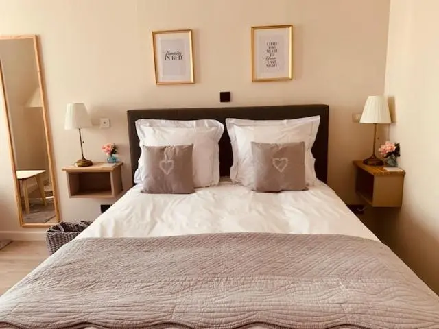 スタンダードルーム, Bed And Breakfast Otentik