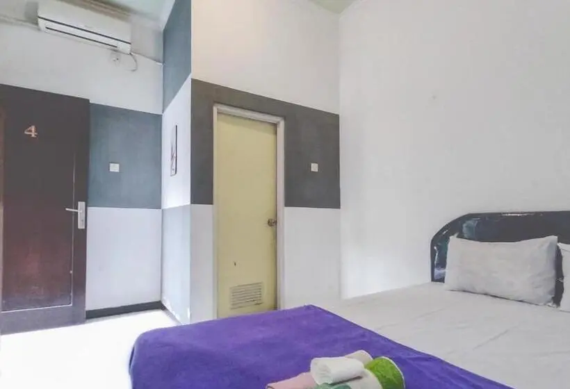 スタンダードルーム, Kartini Guest House Near Alun Alun Probolinggo