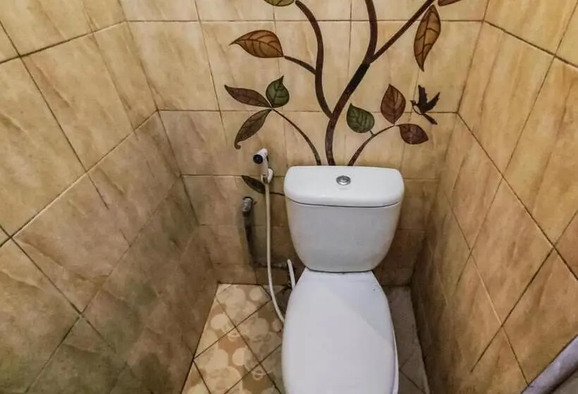 エコノミールーム, Kartini Guest House Near Alun Alun Probolinggo