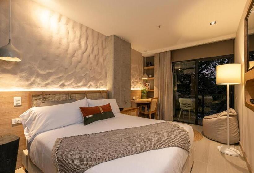 Quarto Estandar com Sacada, Landmark