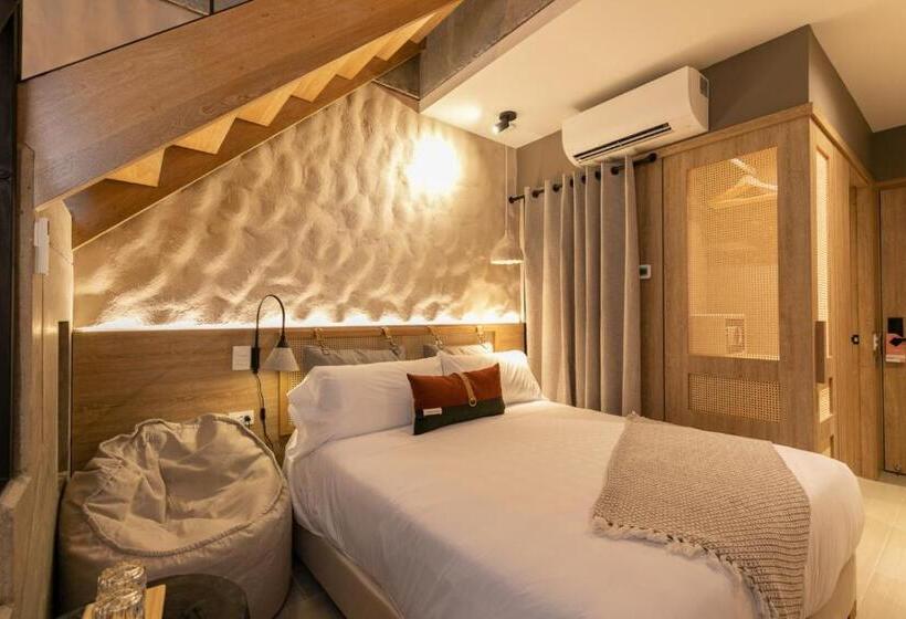 جناح دوبلكس, Landmark