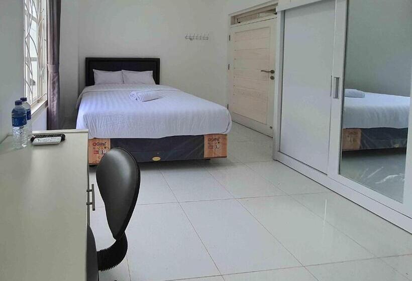 חדר סופריור, Reddoorz Syariah At Jalan Godean