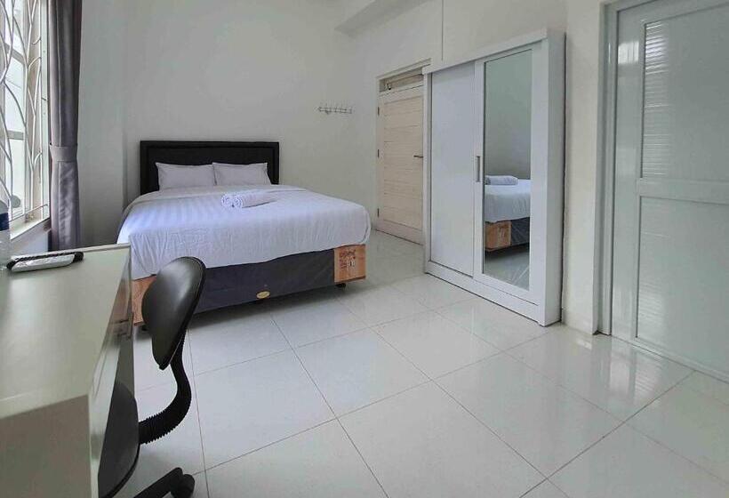 חדר סופריור, Reddoorz Syariah At Jalan Godean